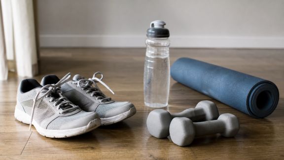 Choisir le bon matériel pour débuter le sport d’intérieur avec un petit budget