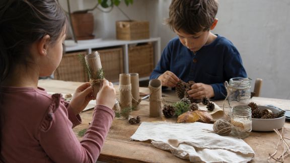 Préparer un atelier zéro déchet à la maison : créations faciles et écologiques pour enfants