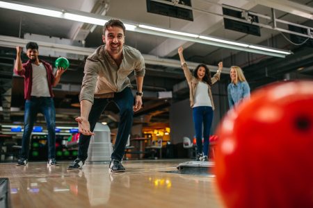 Concentrez-vous, respirez : maîtrisez l’art du bowling pour dominer les pistes