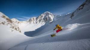 Hors des sentiers battus : pourquoi le ski hors-piste est un sport réservé aux passionnés d’aventure