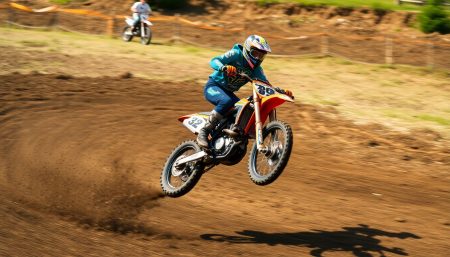 Vitesse, adrénaline et boue : plongez dans l'univers palpitant du motocross